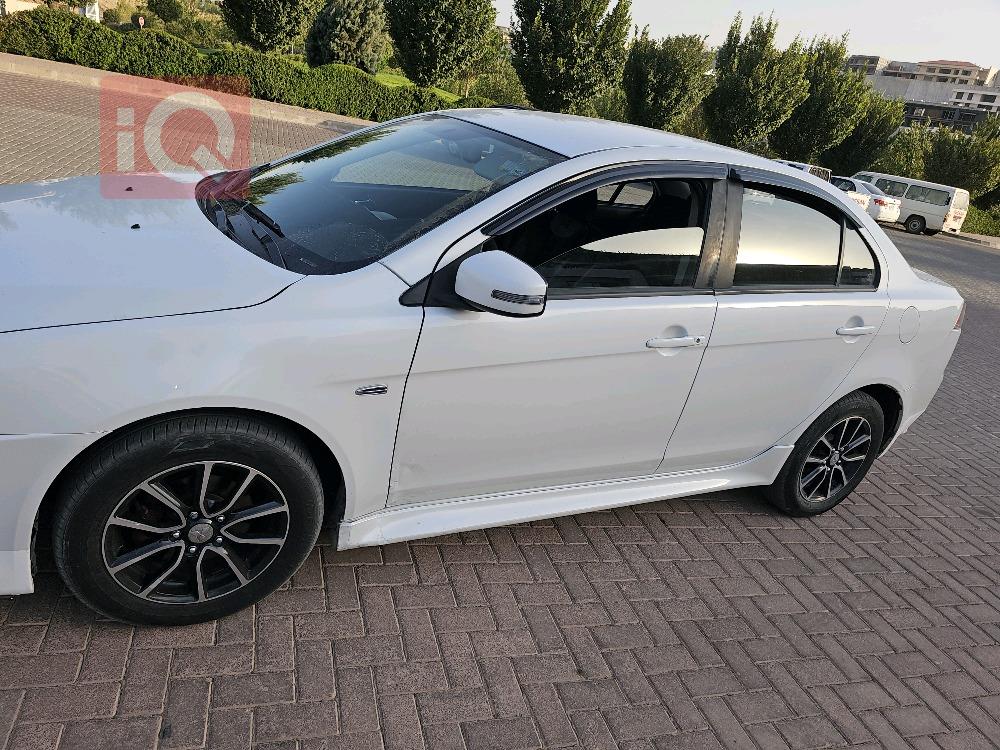 Mitsubishi Lancer EX